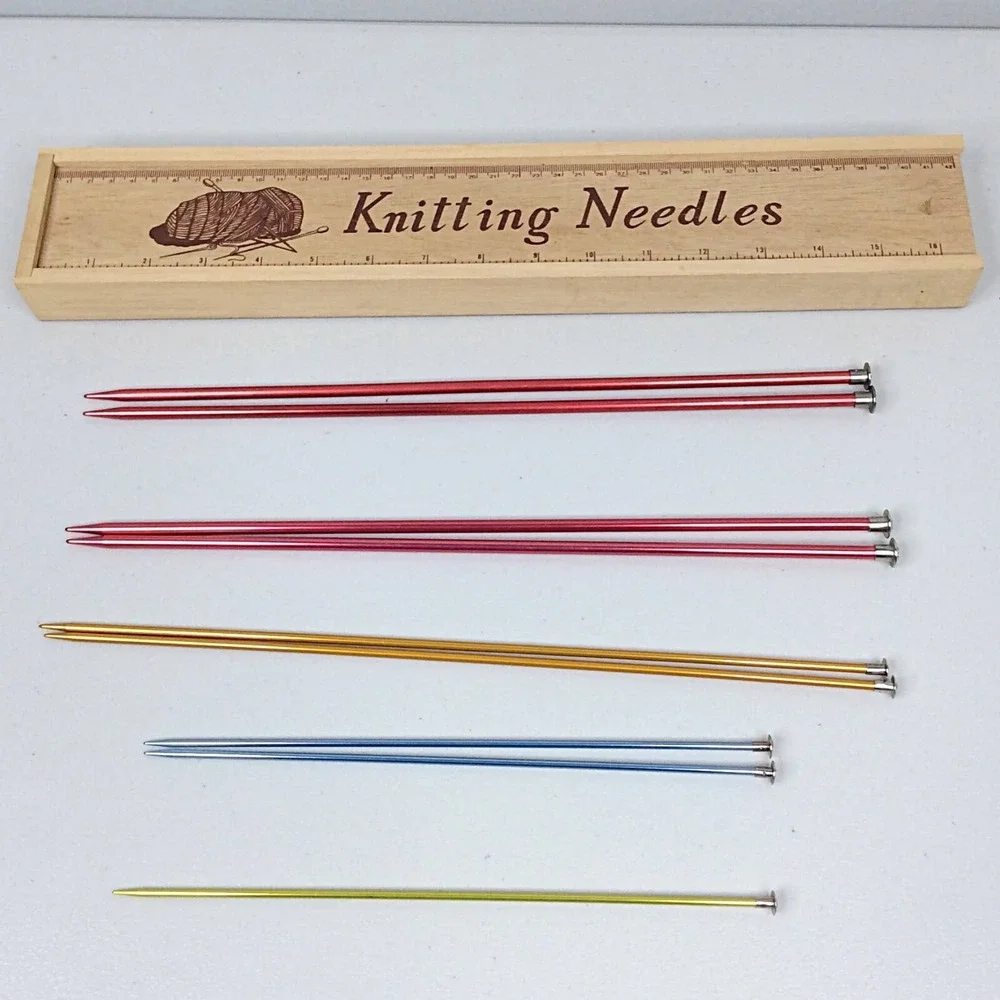 Lot of Knitting Needles with Wooden Case Holder – Aluminum Sizes 10, 5,‎ 3